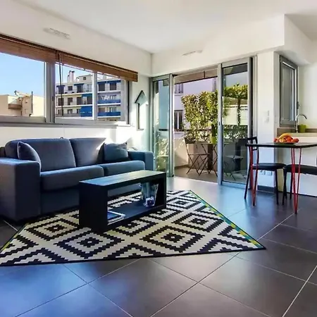 Apartment White Pearl *